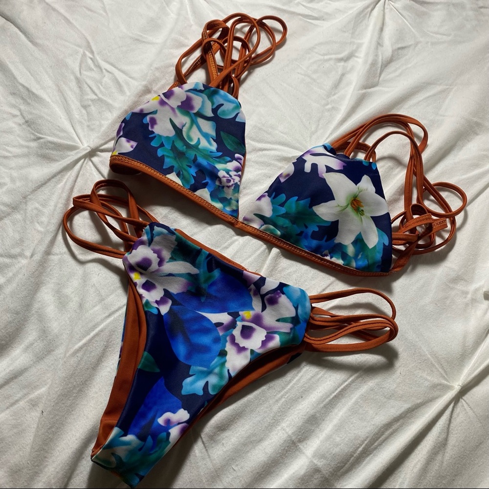 Two sided bikini set